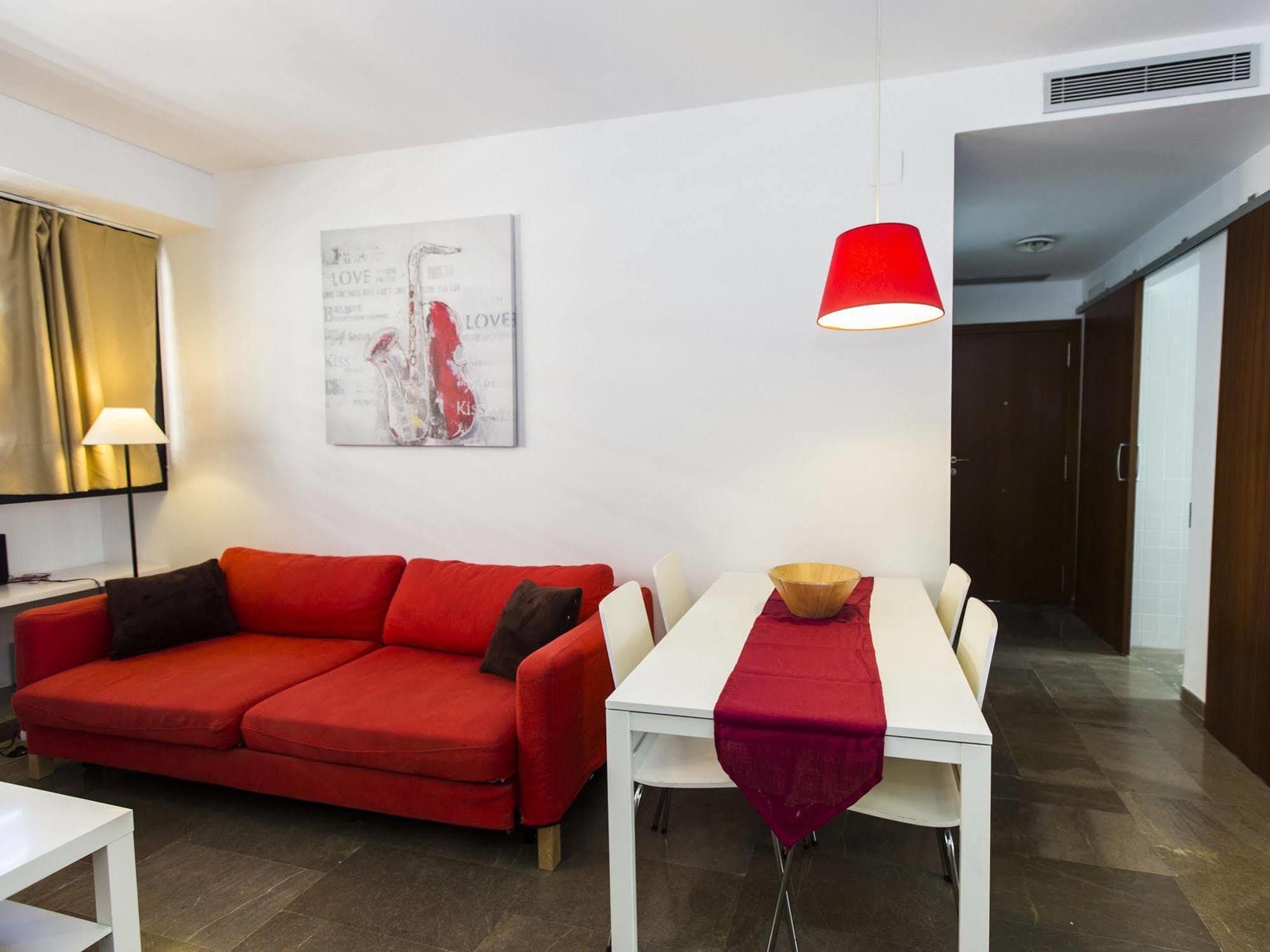 Total Valencia Vitoria Appartement Buitenkant foto
