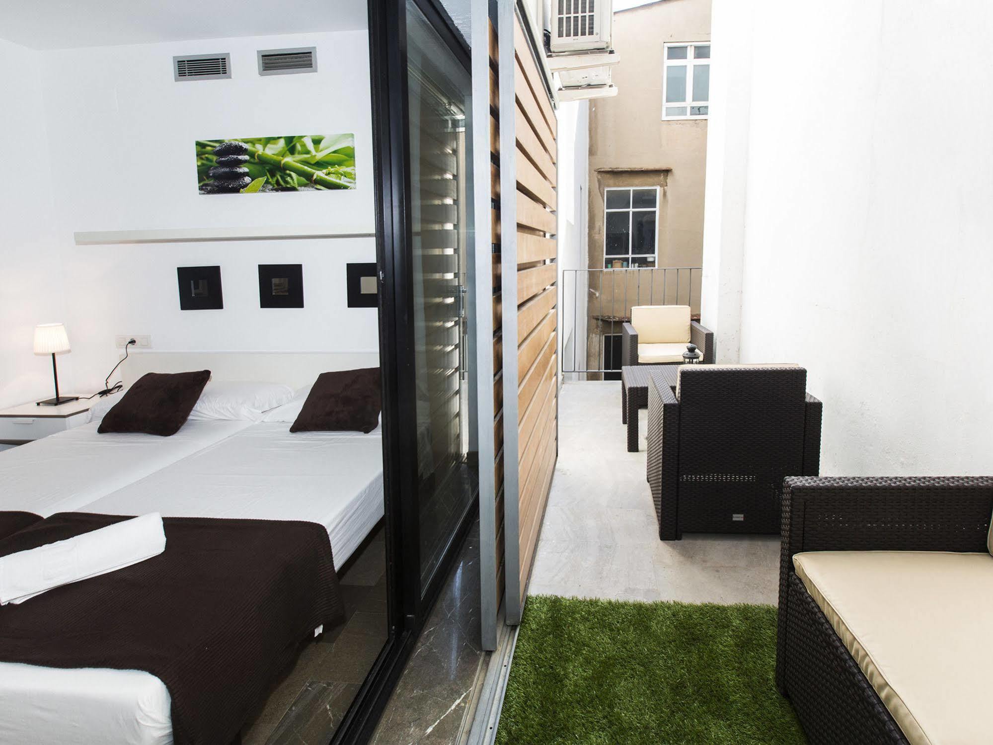 Total Valencia Vitoria Appartement Buitenkant foto